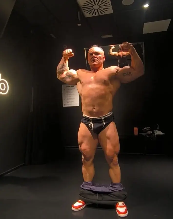 Victor Bejarano en el gimnasio